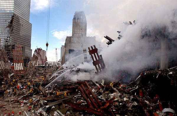 800px-NYC_WTC_site_2001-09-13
